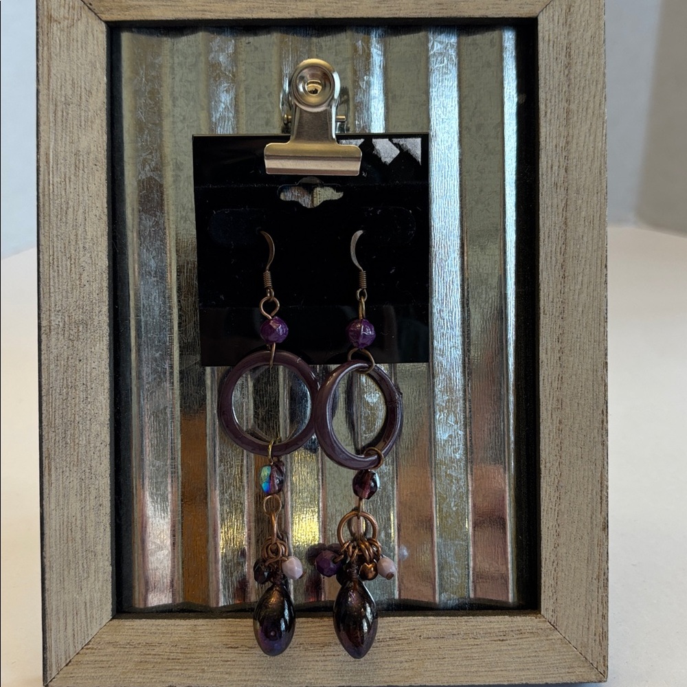 💕5/25💕Purple and Gold Dangle Earrings NWT
